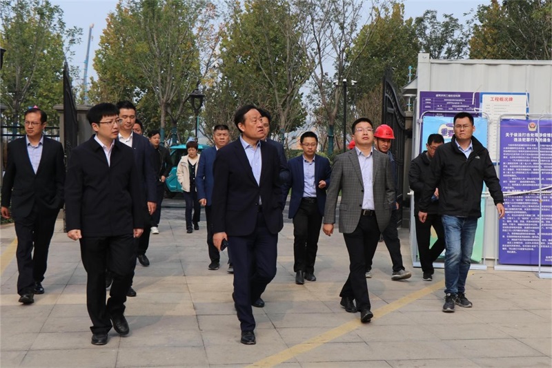 李彪在調研鹽城悅瓏灣時強調：要以客戶為中心 以質量為核心 確保五期高品質交付