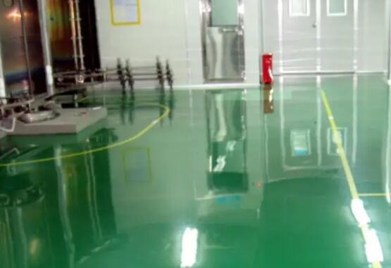 環(huán)氧地坪施工為什么說要施工中涂層？