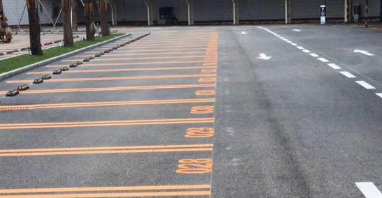 停車場劃線的材料有哪些？
