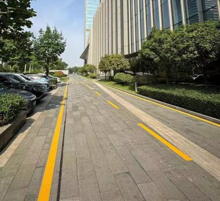 上海廠區(qū)地面劃線施工？業(yè)打造上海廠區(qū)地面劃線